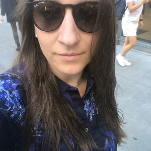 Meet your Posher, Michaela